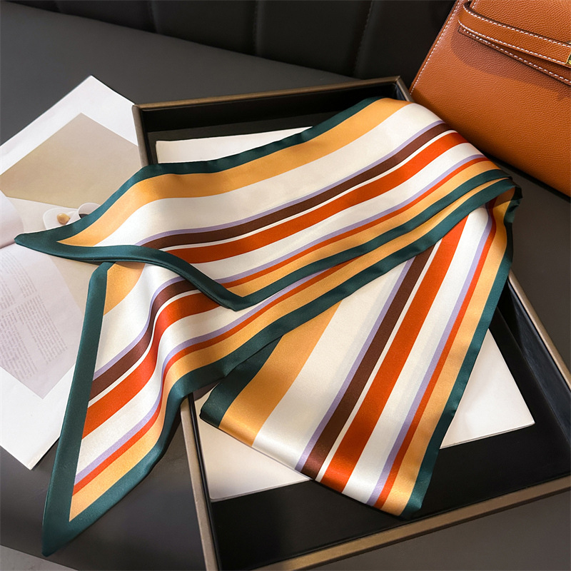 New Luxury Narrow Short Twill  - đánh giá và giá Luxury Bags Sell