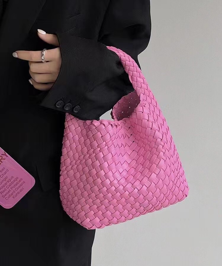 Designer luxury bag Woven tote - đánh giá và giá Luxury Bags Price
